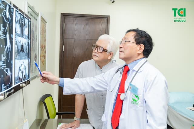 Khám tim mạch hở van động mạch chủ khi nào, ở đâu?