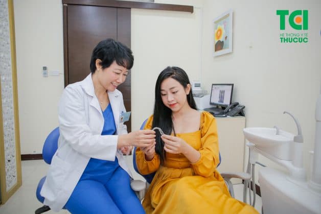 Niềng răng trong suốt