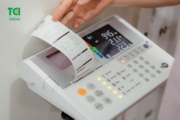 phòng khám tư vấn dinh dưỡng - máy do chỉ số cơ thể 