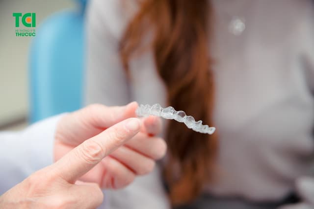 Phương pháp tẩy trắng răng bằng máng