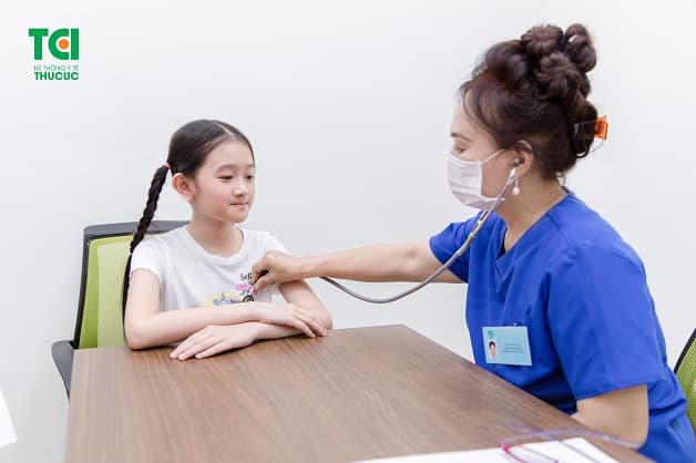Trẻ bị suy dinh dưỡng nên đi khám ở đâu