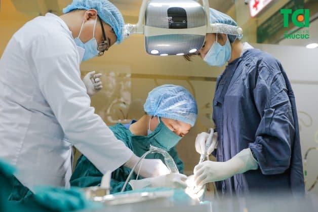 Răng implant có thể dùng được cả đời, giúp tiết kiệm chi phí cho người bệnh