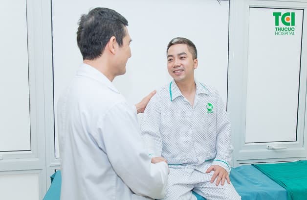 Bác sĩ chữa sỏi thận giỏi cần ân cần, tận tâm với bệnh nhân