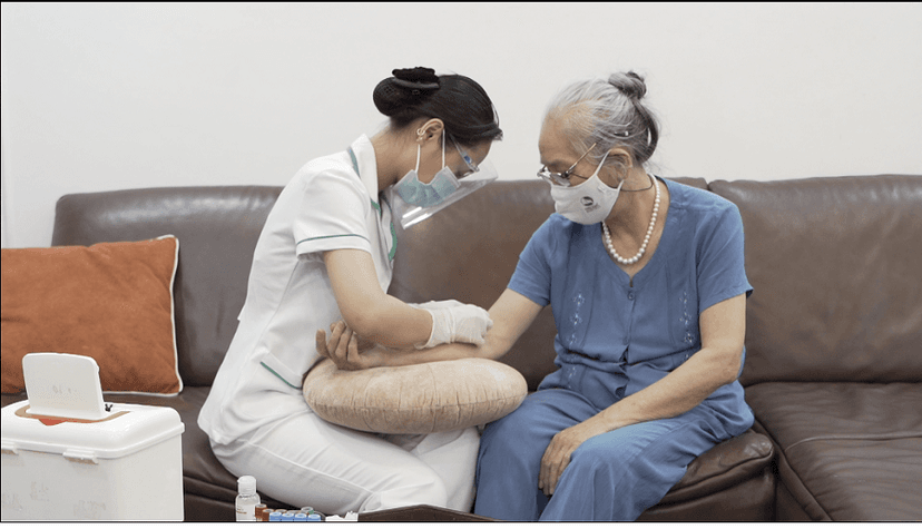 Mục sở thị 1 buổi lấy mẫu xét nghiệm tại nhà