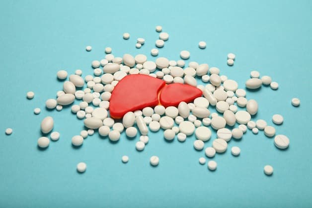 Men gan tăng do tác dụng phụ của thuốc