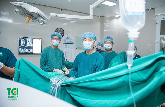 Tán sỏi bàng quang bằng laser là giải pháp công nghệ cao rất an toàn và hiệu quả