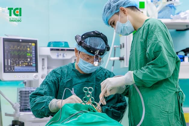 phẫu thuật cắt amidan