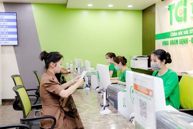 Nếu Amidan tái nhiễm 5 - 6 lần/năm thì bạn cần đến các cơ sở y tế để thăm khám sớm, tránh xảy ra biến chứng