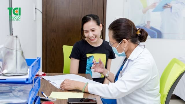 Chụp X quang khi mới mang thai có nguy hiểm không?