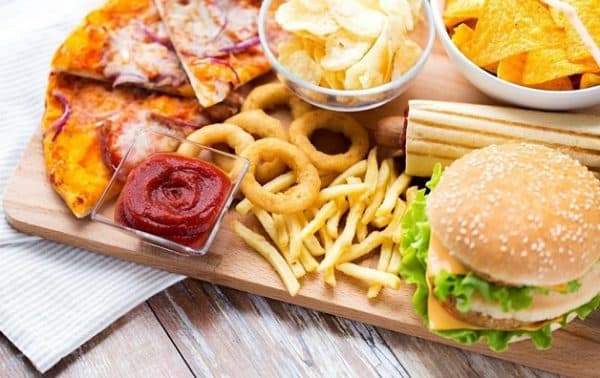 Thực phẩm chứa nhiều dầu mỡ gây ảnh hưởng tới chức năng gan