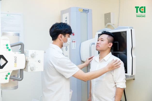 điều trị viêm xương bả vai