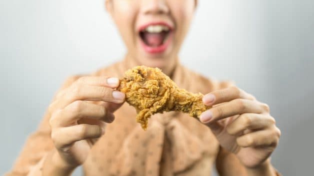 Ăn vặt sẽ khiến trẻ biếng ăn