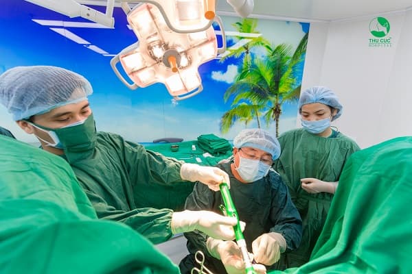 Bệnh trĩ ở nam giới cấp độ nặng thường được điều trị hiệu quả bằng phẫu thuật Longo