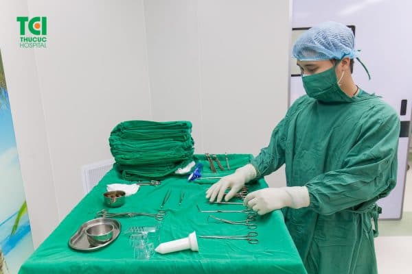 Phẫu thuật cắt trĩ