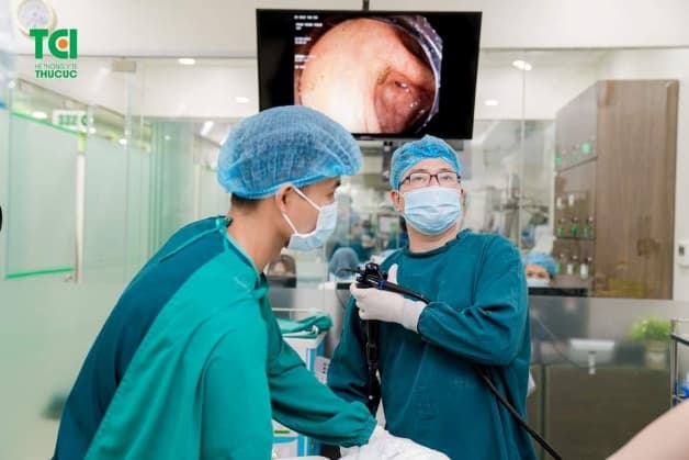 Điều trị nội soi tắc vòi trứng