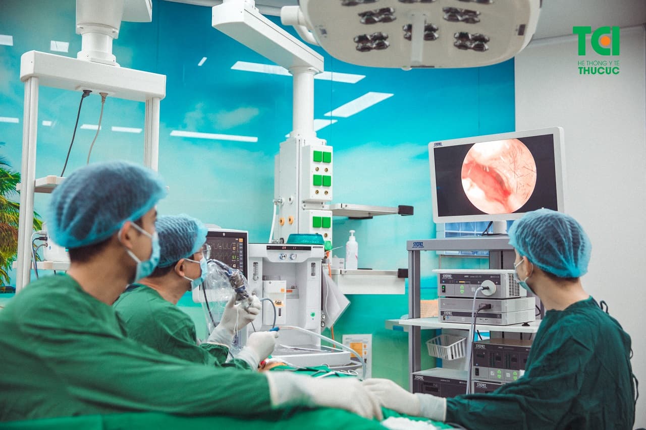 Cận cảnh ca phẫu thuật điều trị viêm xoang tại BV ĐKQT Thu Cúc