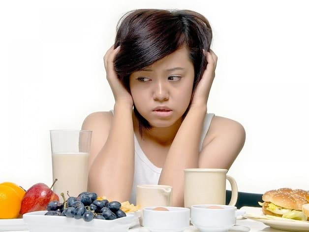 Người bị mắc bệnh tim thường cảm thấy chán ăn do dịch ứ ở gan và hệ tiêu hóa.