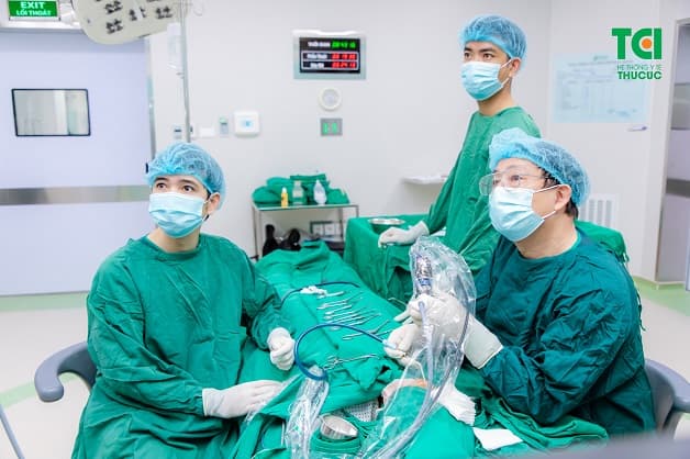 Các bác sĩ tại Chuyên khoa Tai-Mũi-Họng của Thu Cúc TCI đều là bác sĩ đầu ngành với hơn 30 năm kinh nghiệm