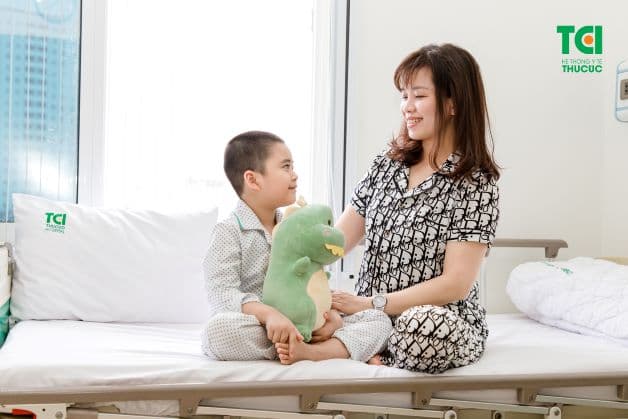 Có thể nói, sốt xuất huyết gây ảnh hưởng rất lớn đến sức khỏe của trẻ, đặc biệt là những trẻ có bệnh nền như bé C.K.N.