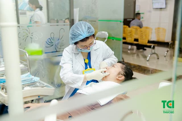 Nhổ răng khôn có đau không? Yếu tố ảnh hưởng đến nhổ răng khôn là gì?