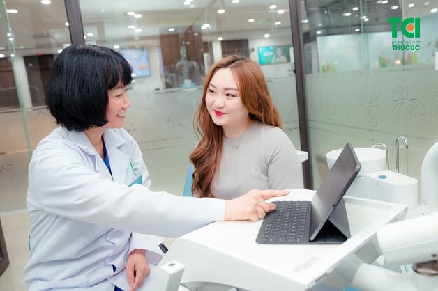 Khách hàng hài lòng với trải nghiệm niềng răng tại Khoa Răng Hàm Mặt - Hệ thống Y tế Thu Cúc TCI