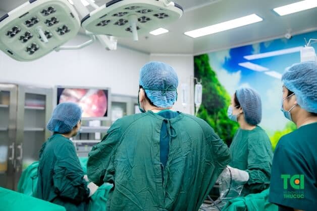 Phẫu thuật mổ nội soi u xơ tử cung