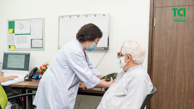 Vì sao cần tầm soát ung thư cho nam giới?