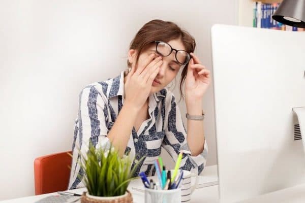 bệnh khúc xạ và điều tiết