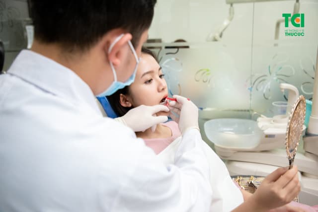 Niềng răng có hết móm không, có hiệu quả hay không?