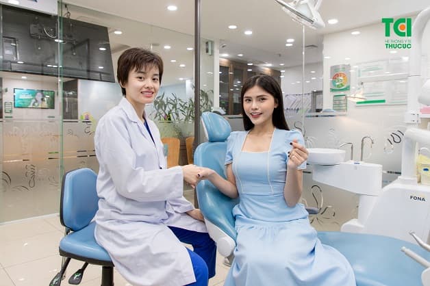 Khách hàng hài lòng với quy trình chỉnh nha tại Thu Cúc TCI