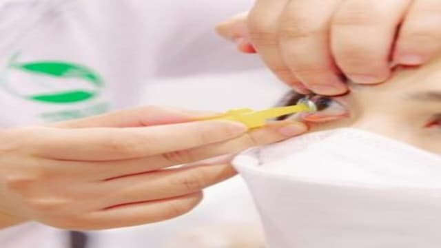 Các tật khúc xạ về mắt điều trị bằng cách nào an toàn nhất?