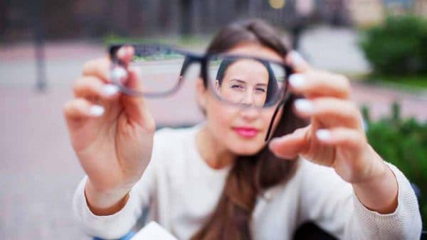 cách chữa viễn thị bẩm sinh