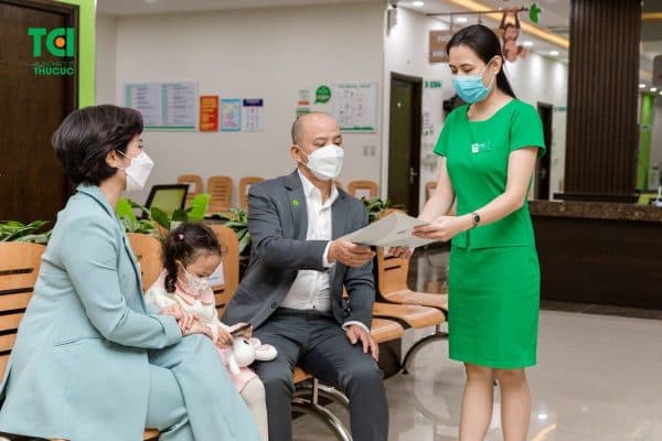 Các danh mục chi phí khám và điều trị được niêm yết công khai 