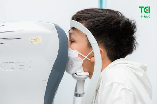 viêm bờ mi ở trẻ