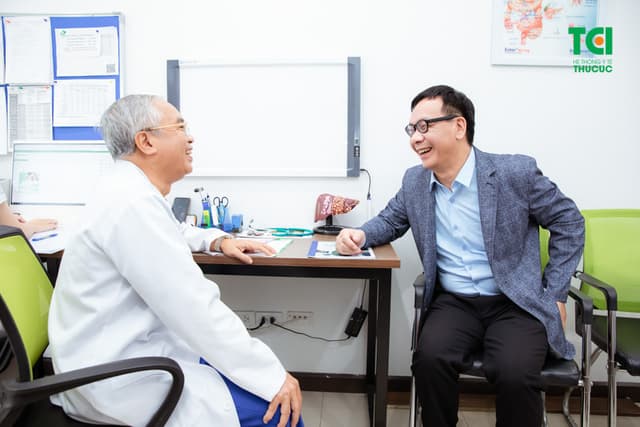 NSƯT Đức Khuê khám sức khỏe tổng quát tại Thu Cúc TCI