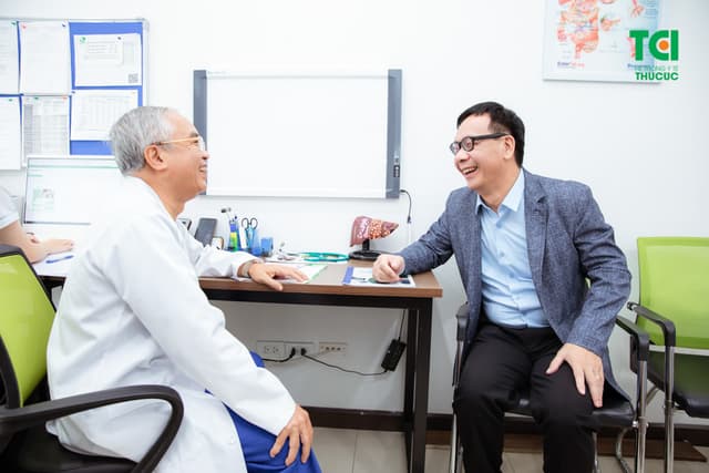 NSƯT Đức Khuê khám sức khỏe tổng quát tại Thu Cúc TCI