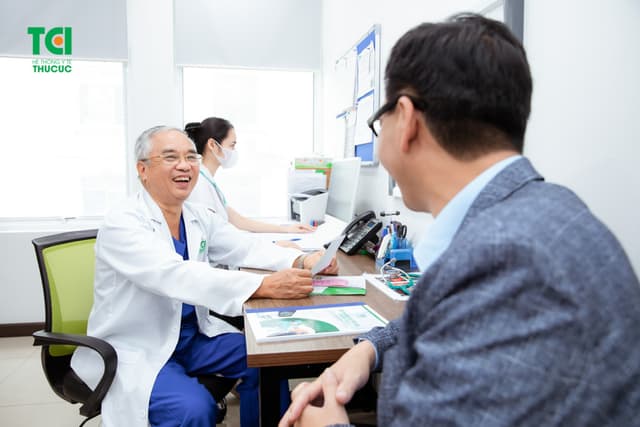 NSƯT Đức Khuê khám sức khỏe tổng quát tại Thu Cúc TCI