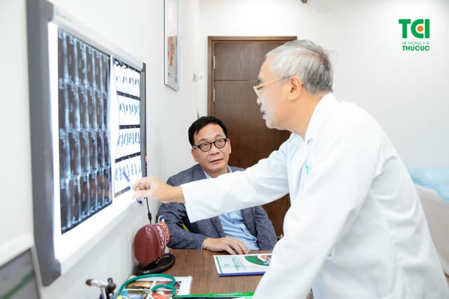 NSƯT Đức Khuê khám sức khỏe tổng quát tại Thu Cúc TCI