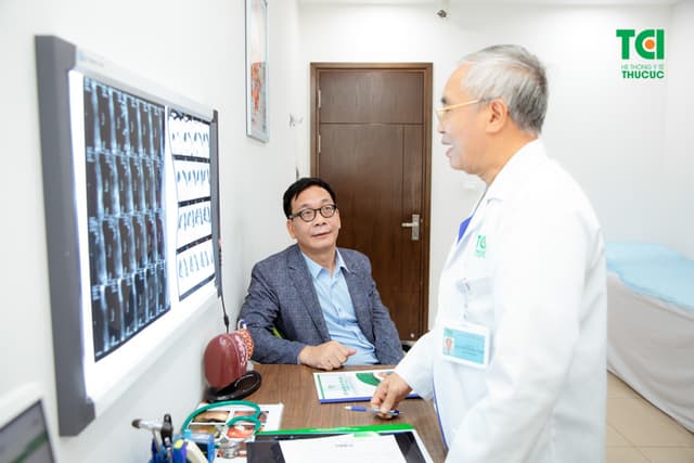 NSƯT Đức Khuê khám sức khỏe tổng quát tại Thu Cúc TCI