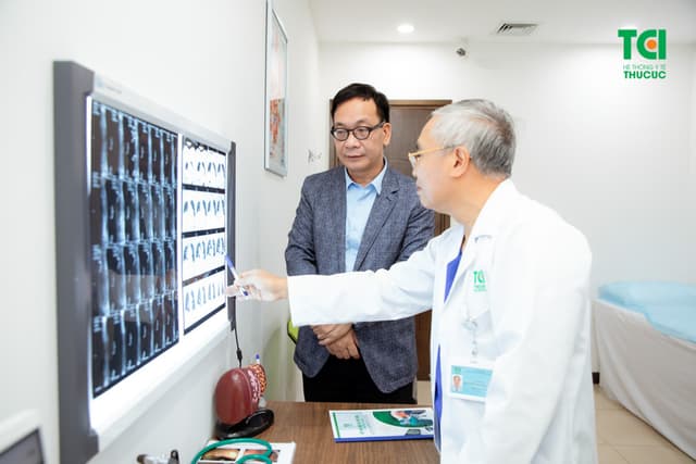 NSƯT Đức Khuê khám sức khỏe tổng quát tại Thu Cúc TCI