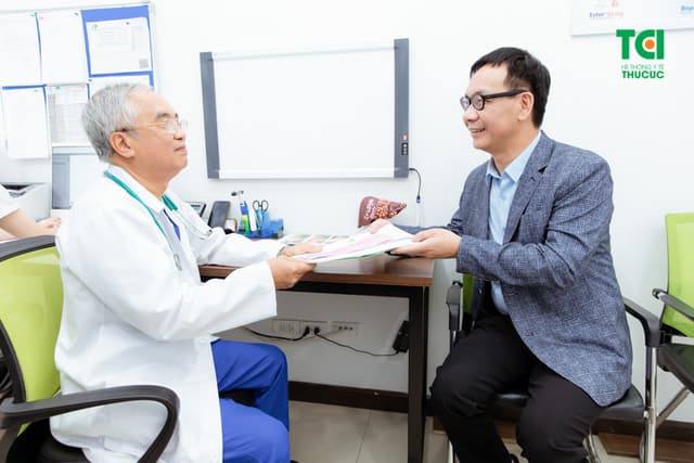 NSƯT Đức Khuê khám sức khỏe tổng quát tại Thu Cúc TCI