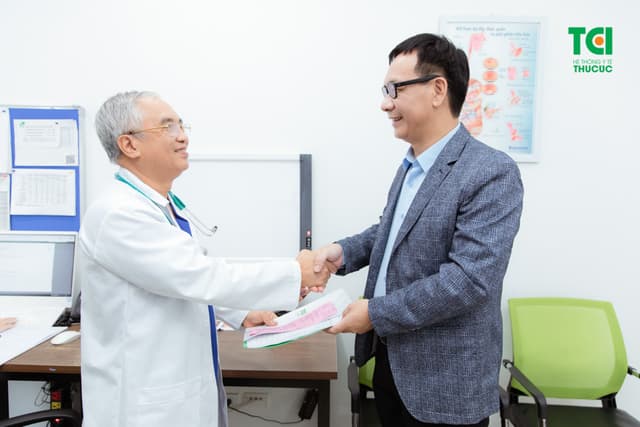 NSƯT Đức Khuê khám sức khỏe tổng quát tại Thu Cúc TCI