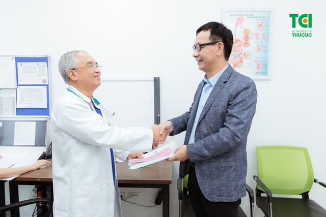 NSƯT Đức Khuê khám sức khỏe tổng quát tại Thu Cúc TCI