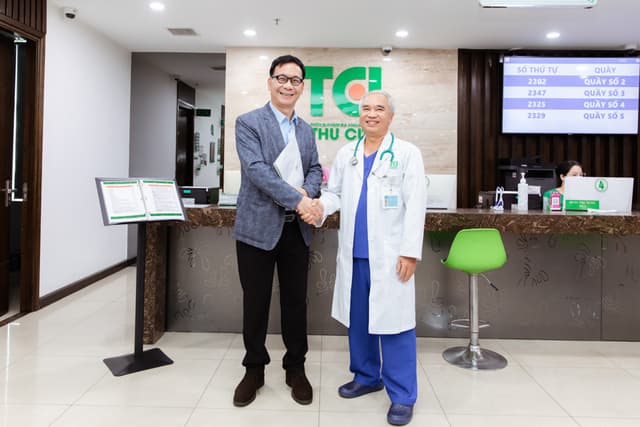 NSƯT Đức Khuê khám sức khỏe tổng quát tại Thu Cúc TCI