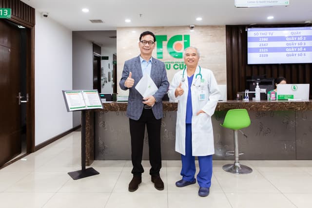 NSƯT Đức Khuê khám sức khỏe tổng quát tại Thu Cúc TCI