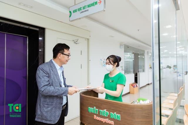 NSƯT Đức Khuê khám sức khỏe tổng quát tại Thu Cúc TCI