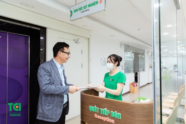 NSƯT Đức Khuê khám sức khỏe tổng quát tại Thu Cúc TCI