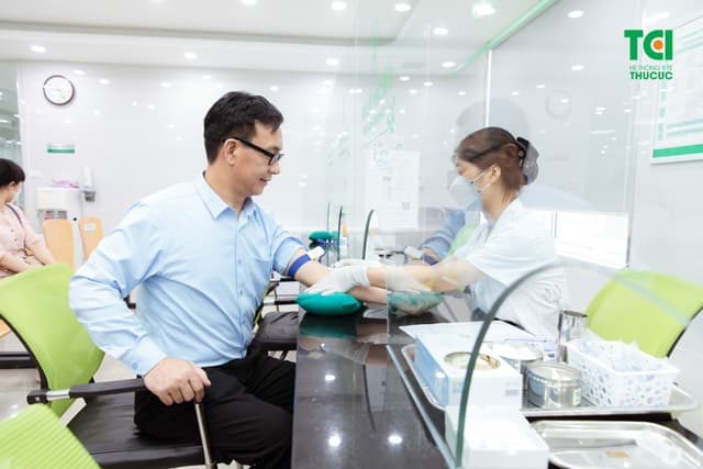 NSƯT Đức Khuê khám sức khỏe tổng quát tại Thu Cúc TCI