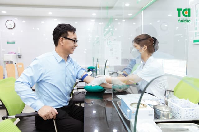 NSƯT Đức Khuê khám sức khỏe tổng quát tại Thu Cúc TCI