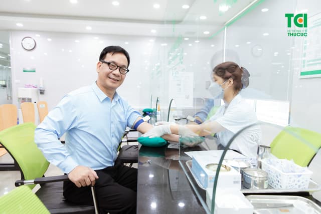 NSƯT Đức Khuê khám sức khỏe tổng quát tại Thu Cúc TCI